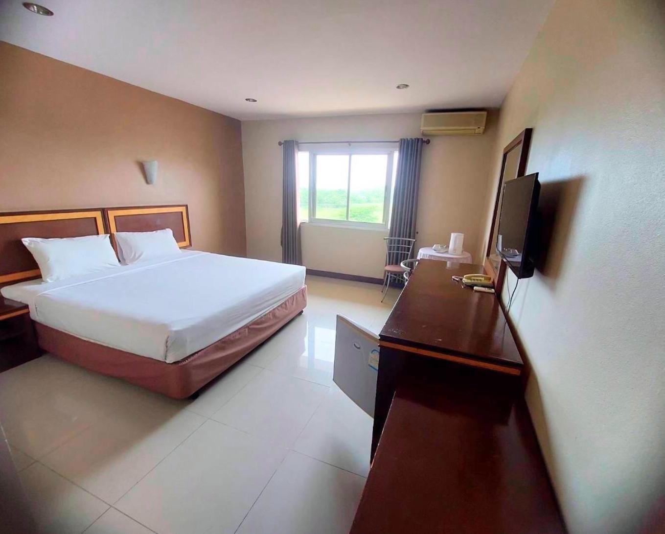 Kp Hotel Udonthani Kumphawapi Luaran gambar