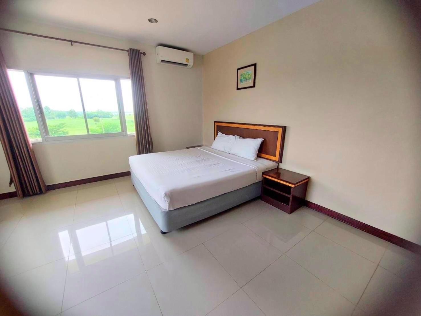 Kp Hotel Udonthani Kumphawapi Luaran gambar